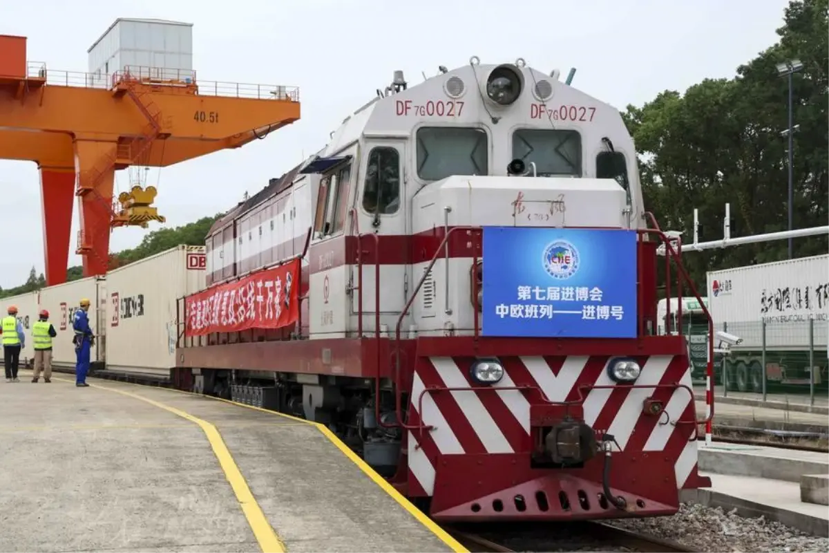 Çin-Avrupa Yük Treni ‘Jinbo’ Shanghai’ya Ulaştı