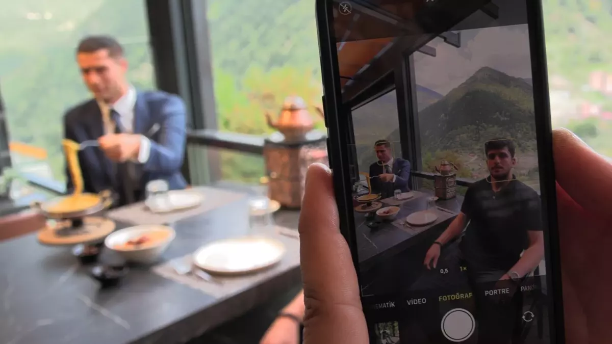 Uzungöl’de Ronaldo Heykeli