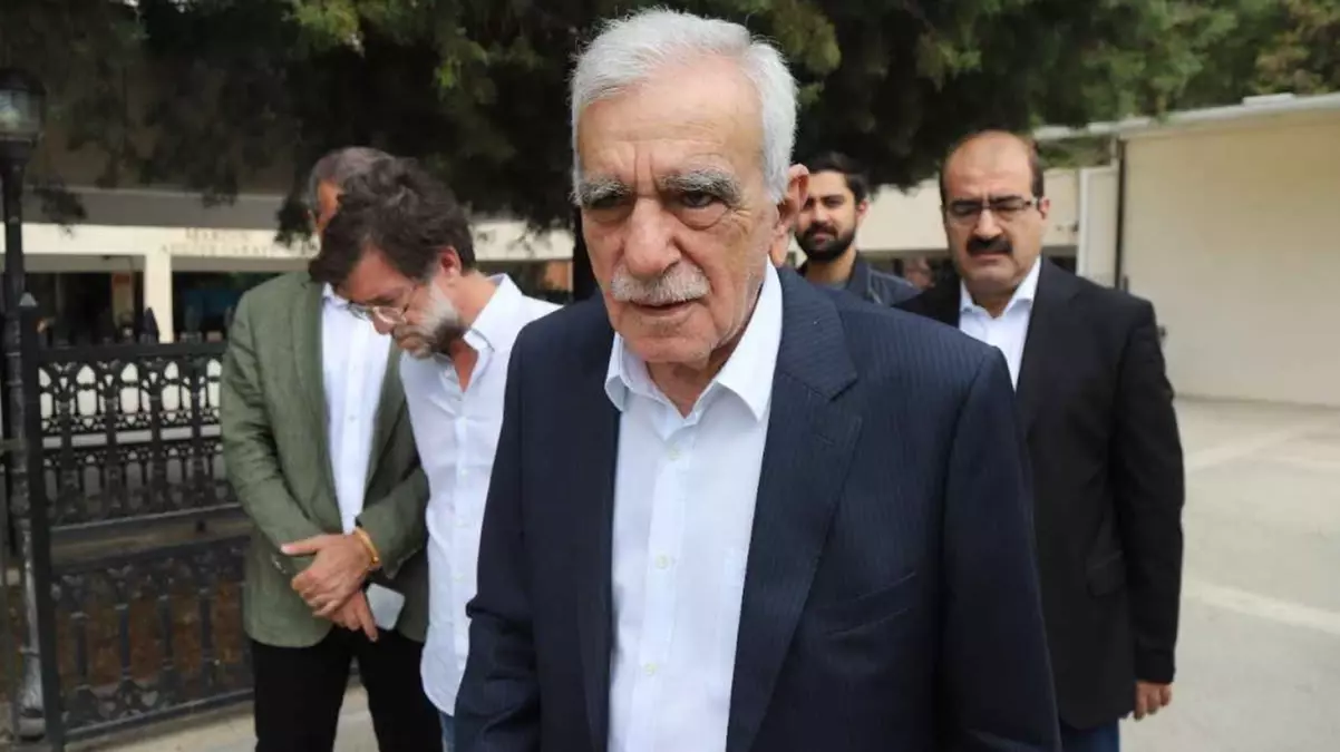Görevden alınan Ahmet Türk’ten ilk açıklama: Guinness Rekorlar Kitabı’na girdim herhalde