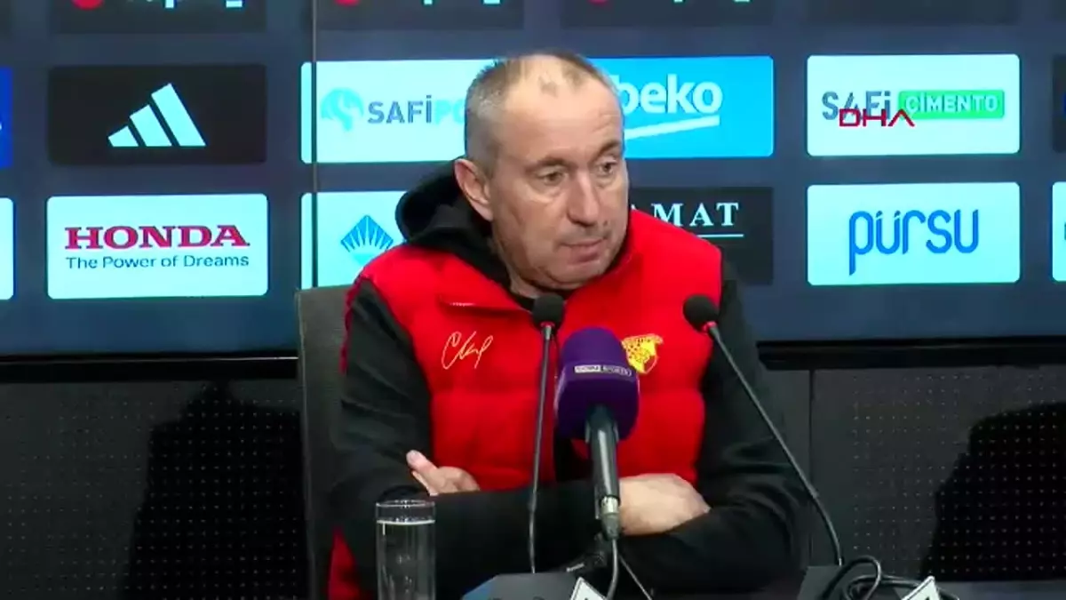 Göztepe Teknik Direktörü Stoilov: ‘Avrupa hedefi benim için önemli’