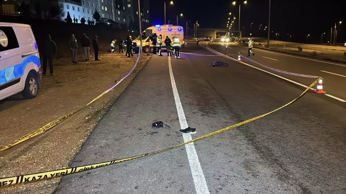 Otomobil Kazasında Hayatını Kaybeden Genç Defnedildi