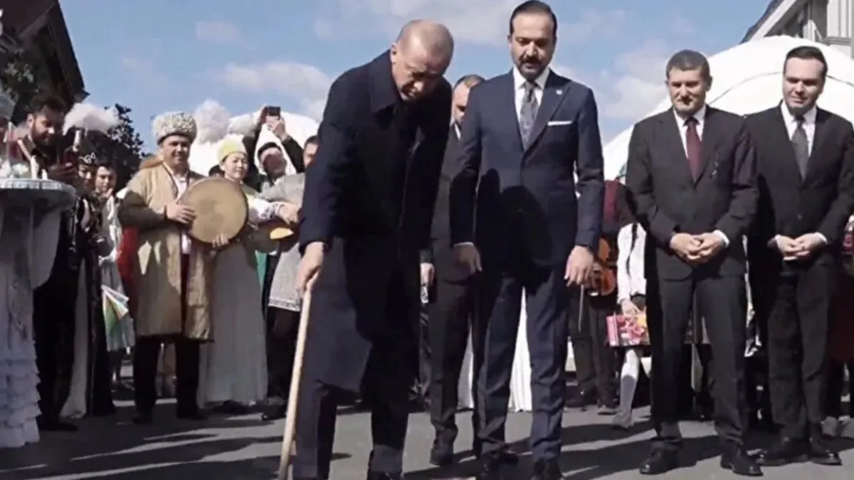 Başkan Erdoğan, İstanbul’da nevruz ateşini yaktı