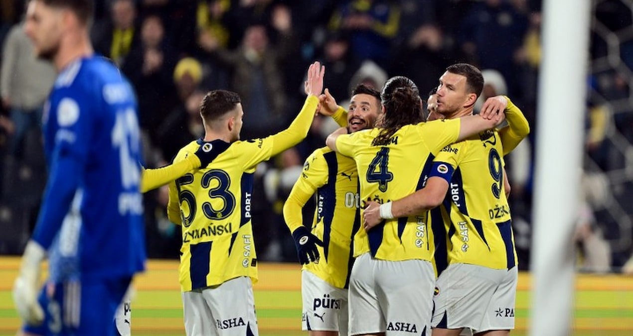 Fenerbahçe fırsatı ıskalamadı! Fark 4 puan