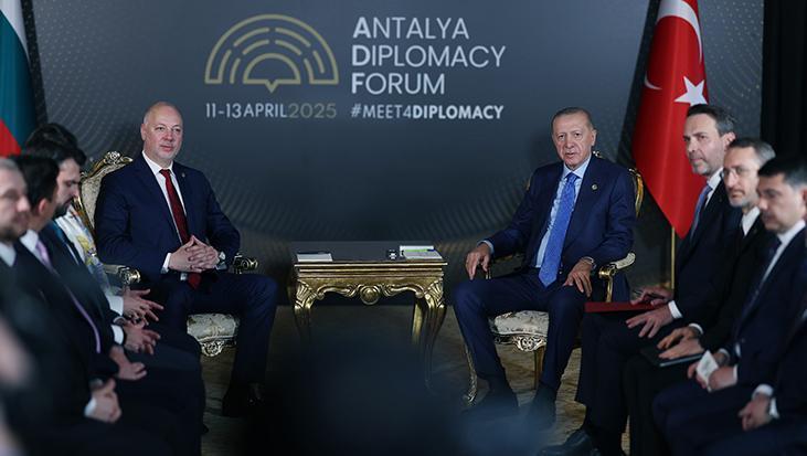 Cumhurbaşkanı Erdoğan’dan Antalya’da diplomasi trafiği